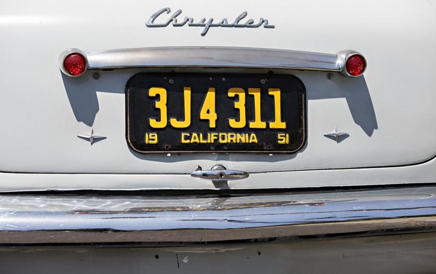 Детали экстерьера Chrysler Special 1953 года  (фото 7 из 46)